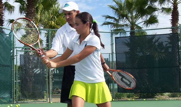 Học tennis giá rẻ tại Hà Nội